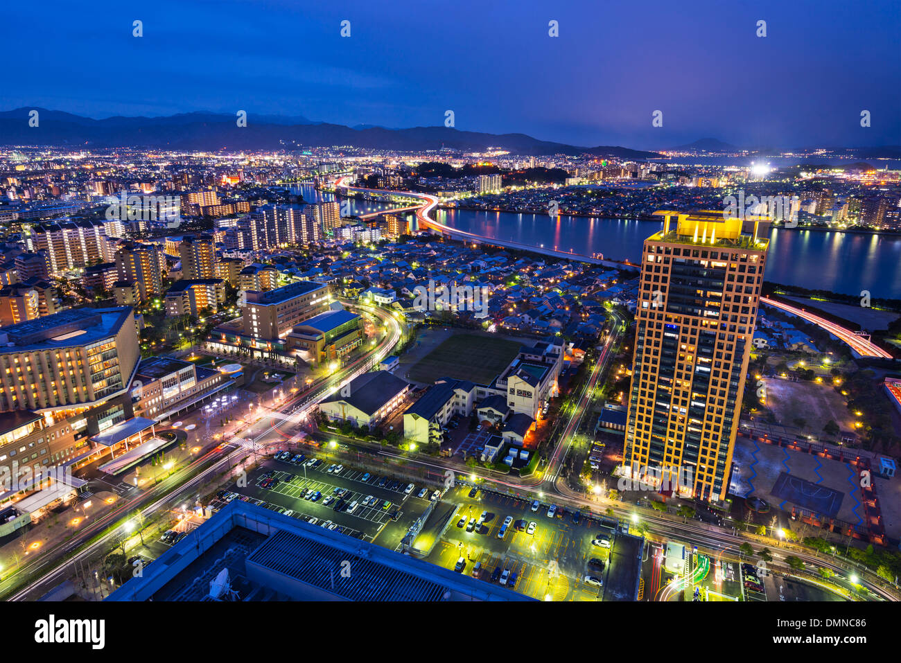 Fukuoka, Japon paysage urbain et les immeubles de bureaux. Banque D'Images