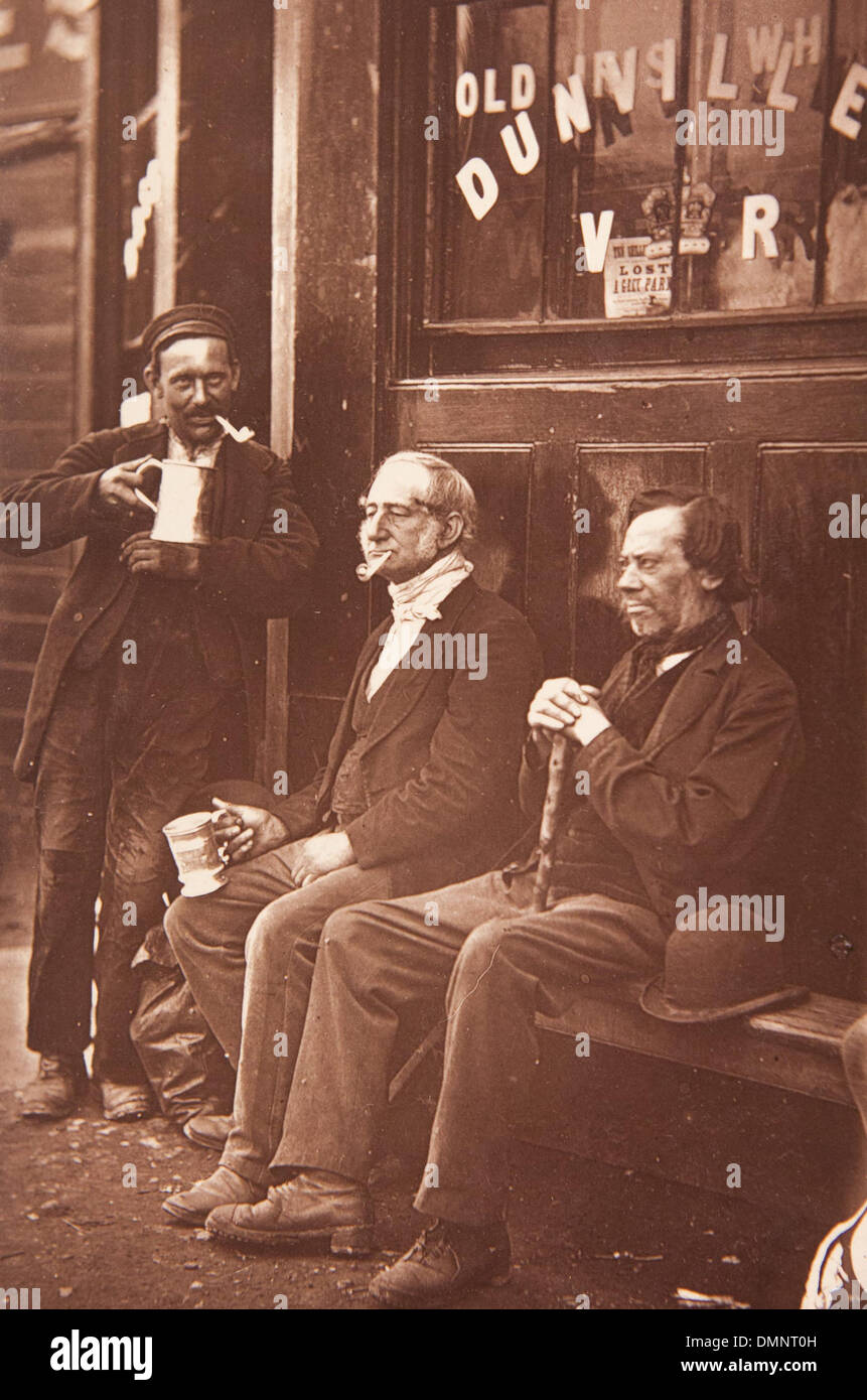 Photo montrant le mur ''collègue''' dans la vie de la rue à Londres réservez Banque D'Images