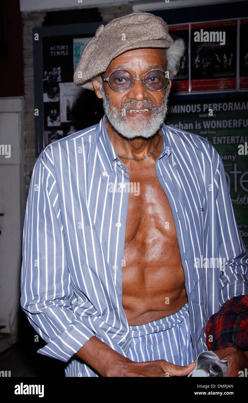 Melvin Van Peebles (toujours en grande forme à 79 traite de NYC avec  l'humidité d'une chemise) pour la soirée d'ouverture 'Rain Pryor : frit  Photo Stock - Alamy