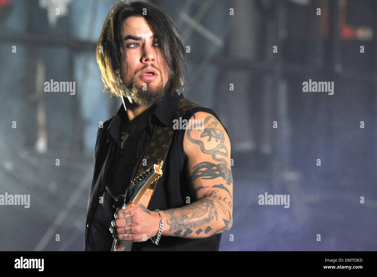 Dave Navarro de Jane's Addiction effectue au cours de la deuxième journée de la 11e édition de la fête du vaudou à la Nouvelle Orléans, Louisiane. (Crédit Image : © Stacy Revere/ZUMApress.com) Southcreek/mondial Banque D'Images