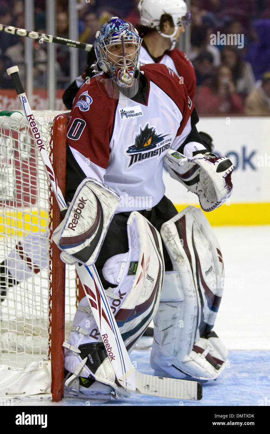 06 Novembre 2009 : le lac Érié Monstres Tyler Weiman (30) dans l'objectif au cours de la deuxième période. Les Marlies défait les monstres 3-2 dans ce match de la Ligue américaine de hockey joué au Quicken Loans Arena de Cleveland, OH..Crédit obligatoire : Frank Jansky / Southcreek Global (Image Crédit : © Frank Jansky/global/ZUMApress.com) Southcreek Banque D'Images