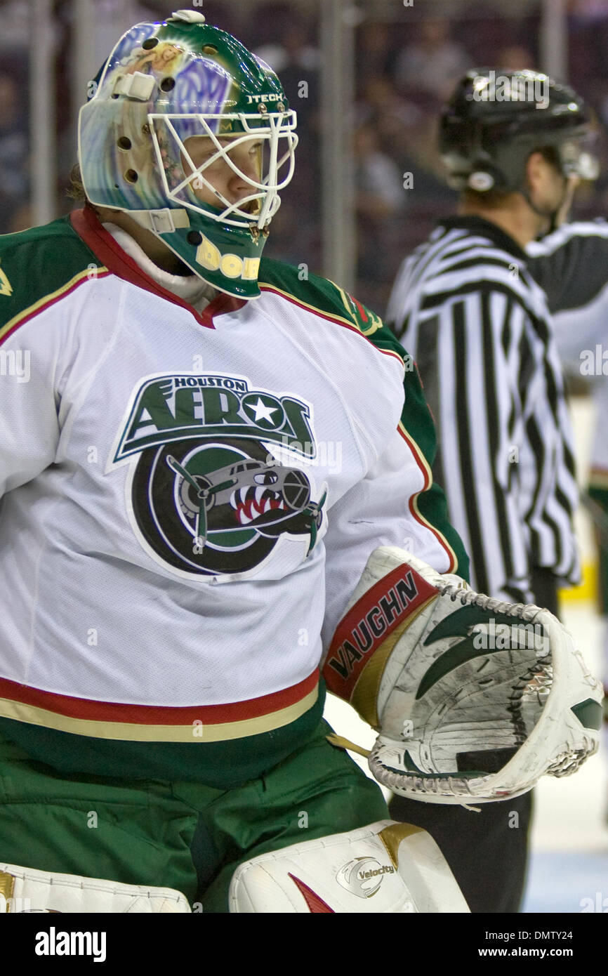 13 Novembre 2009 : Houston Aeros Anton Khudobin (30) au cours de la troisième période. L'Aeros jeu blanc de 6-0 les monstres dans ce jeu de la Ligue américaine de hockey joué au Quicken Loans Arena de Cleveland, OH..Crédit obligatoire : Frank Jansky / Southcreek Global (Image Crédit : © Frank Jansky/global/ZUMApress.com) Southcreek Banque D'Images