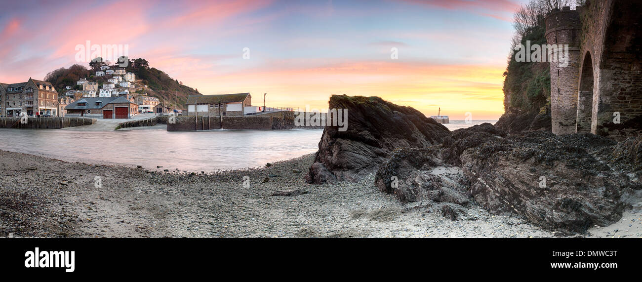 Village de pêcheurs de Looe, sur la côte sud des Cornouailles Banque D'Images