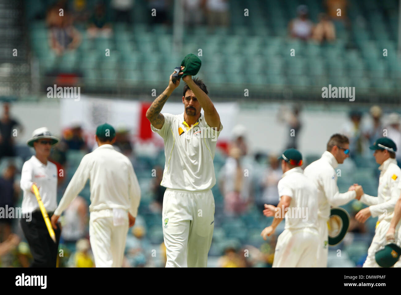 Perth, Australie. 25Th Dec 2013. Mitchell Johnson en action l'Angleterre contre l'Australie 3ème Test de cendres tenue à Perth au WACA. Credit : Action Plus Sport Images/Alamy Live News Banque D'Images