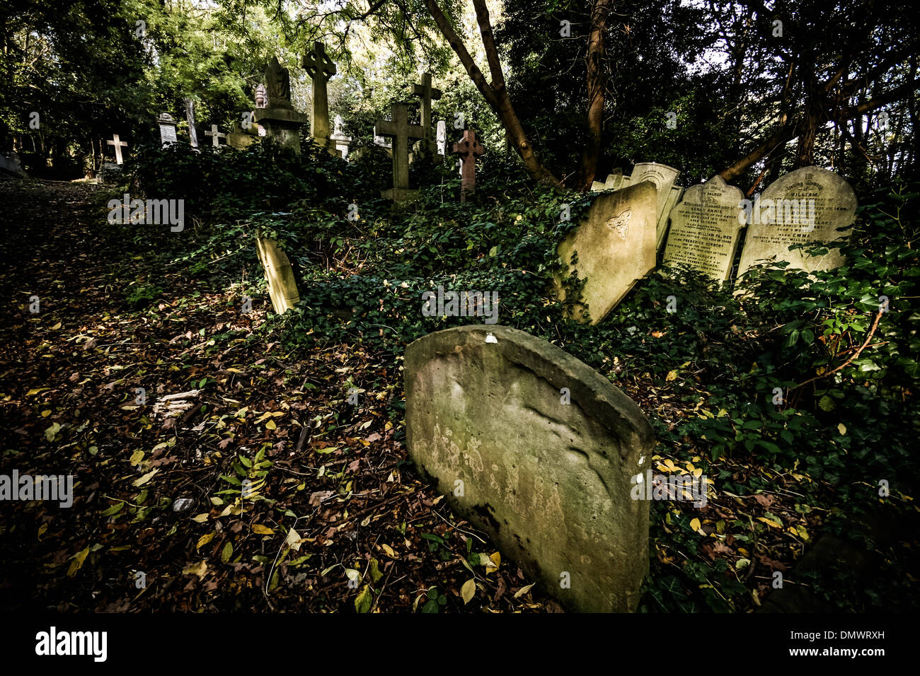 Cimetière Highgate (est) dans le nord de Londres, Royaume-Uni. Banque D'Images