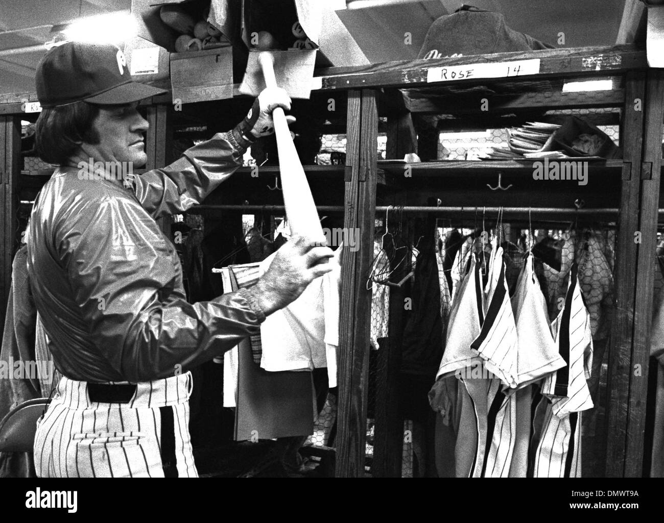 Mar 05, 1979 - Dunedin, Floride, Etats-Unis - Après une carrière de 15 ans avec les Reds de Cincinnati Pete ROSE signé avec les Phillies de Philadelphie. C'est son premier jour de printemps des Phillies de camp d'entraînement en Floride. Sur la photo : Photo 1979. Date exacte inconnue. (Crédit Image : © Ken Stewart/ZUMA Press) Banque D'Images Mar 05, 1979 - Dunedin, Floride, Etats-Unis - Après une carrière de 15 ans avec les Reds de Cincinnati Pete ROSE signé avec les Phillies de Philadelphie. C'est son premier jour de printemps des Phillies de camp d'entraînement en Floride. Sur la photo : Photo 1979. Date exacte inconnue. (Crédit Image : © Ken Stewart/ZUMA Press) Banque D'Images