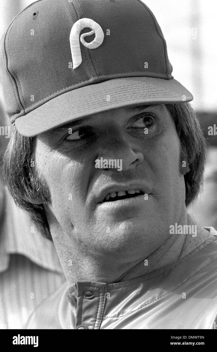 Mar 05, 1979 - Dunedin, Floride, Etats-Unis - Après une carrière de 15 ans avec les Reds de Cincinnati Pete ROSE signé avec les Phillies de Philadelphie. C'est son premier jour de printemps des Phillies de camp d'entraînement en Floride. Photo : 1979 Photo. Date exacte inconnue. (Crédit Image : © Ken Stewart/ZUMA Press) Banque D'Images Mar 05, 1979 - Dunedin, Floride, Etats-Unis - Après une carrière de 15 ans avec les Reds de Cincinnati Pete ROSE signé avec les Phillies de Philadelphie. C'est son premier jour de printemps des Phillies de camp d'entraînement en Floride. Photo : 1979 Photo. Date exacte inconnue. (Crédit Image : © Ken Stewart/ZUMA Press) Banque D'Images