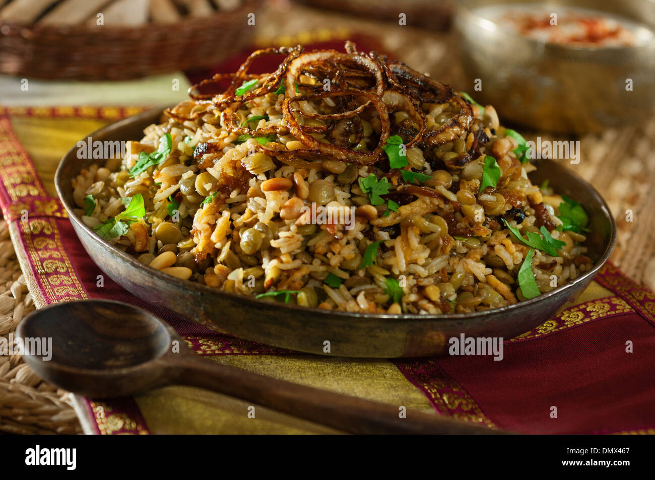 Mujadara. Le riz et le plat de lentilles. Middle East Food Banque D'Images