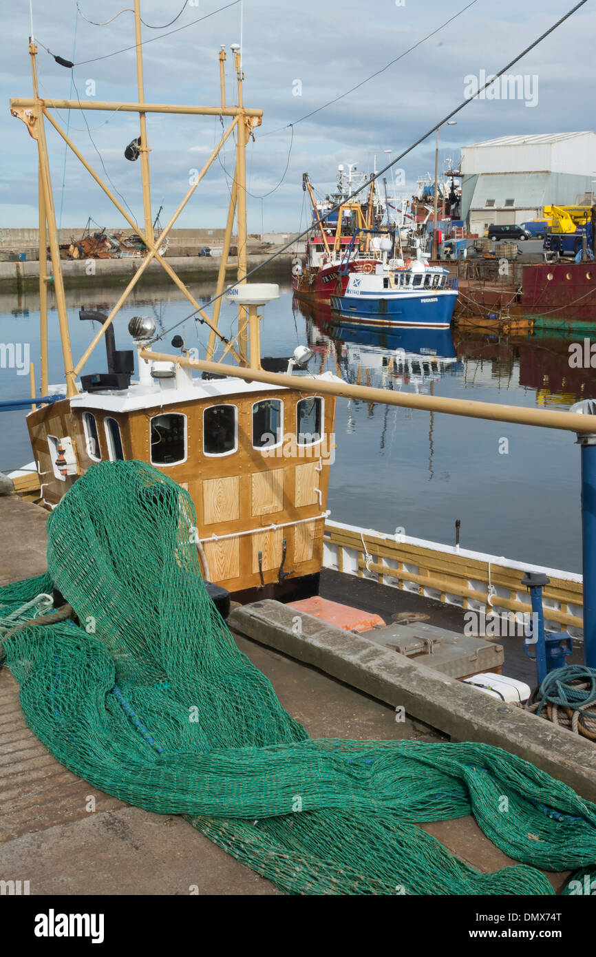 Bateaux du port des pêcheurs commerciaux filets macdu Banque D'Images