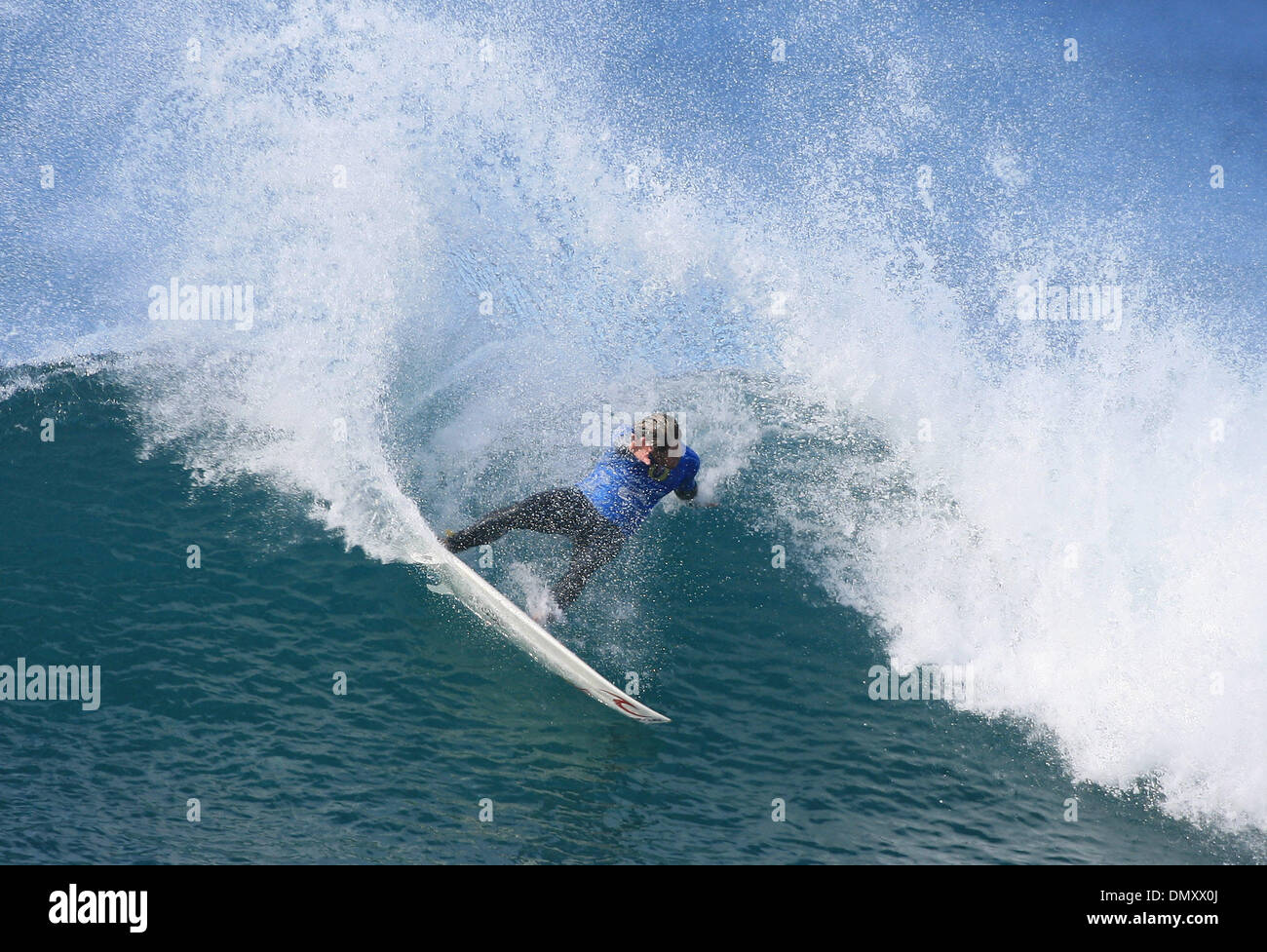 Apr 14, 2006 ; Bells Beach, Australie ; favorise l'MenÕs Rookie ASP World Tour Pancho Sullivan, militant, 33 (Oahu) était un hors concours en début de matinée de la chauffe de Rip Curl Pro. Après avoir battu Roy Powers (Haw) dans le deuxième volet, Sullivan a dominer son tour trois match up contre Fred Patacchia (Haw), affichant une chaleur exceptionnelle note de 17,17 (sur un total possible de 20 points) à Pat Banque D'Images