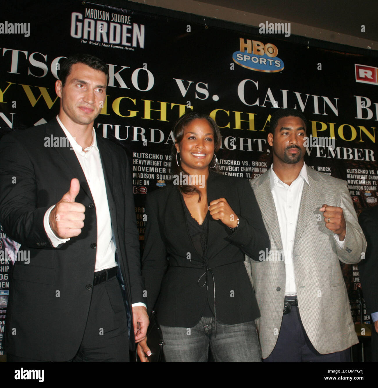 Sep 19, 2006 ; New York, NY, USA ; Heavyweight Champion du Monde Wladimir Klitschko, invaincu WBC light heavyweight champion LAILA ALI , et fighter CALVIN BROCK à la conférence de presse pour annoncer leurs combats à venir le 11 novembre 2006 au Madison Square Garden. Crédit obligatoire : Photo par Nancy/Kaszerman ZUMA Press. (©) Copyright 2006 by Kaszerman Banque D'Images
