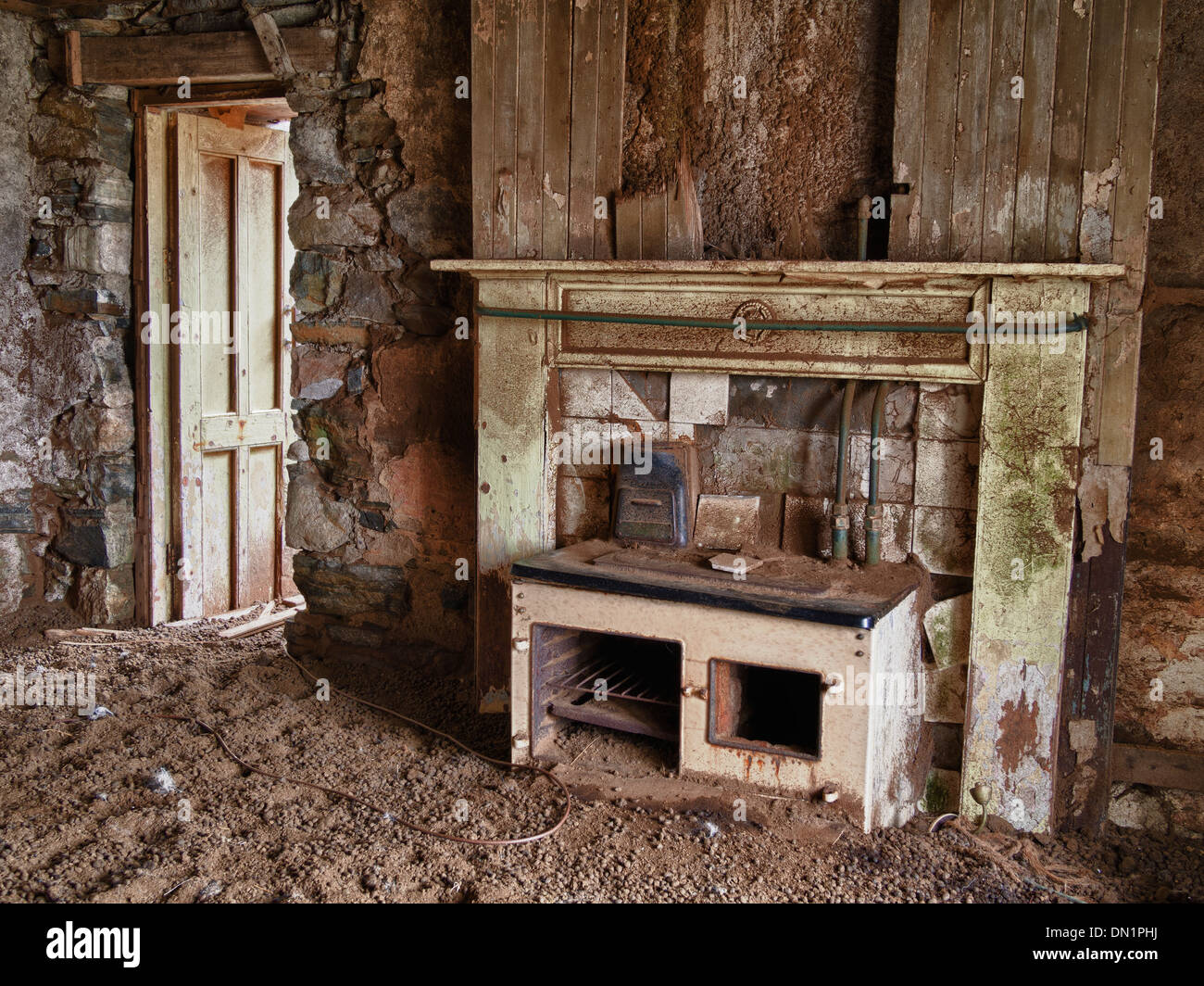 Rayburn dans abandonné Croft House, Isle of Harris Banque D'Images