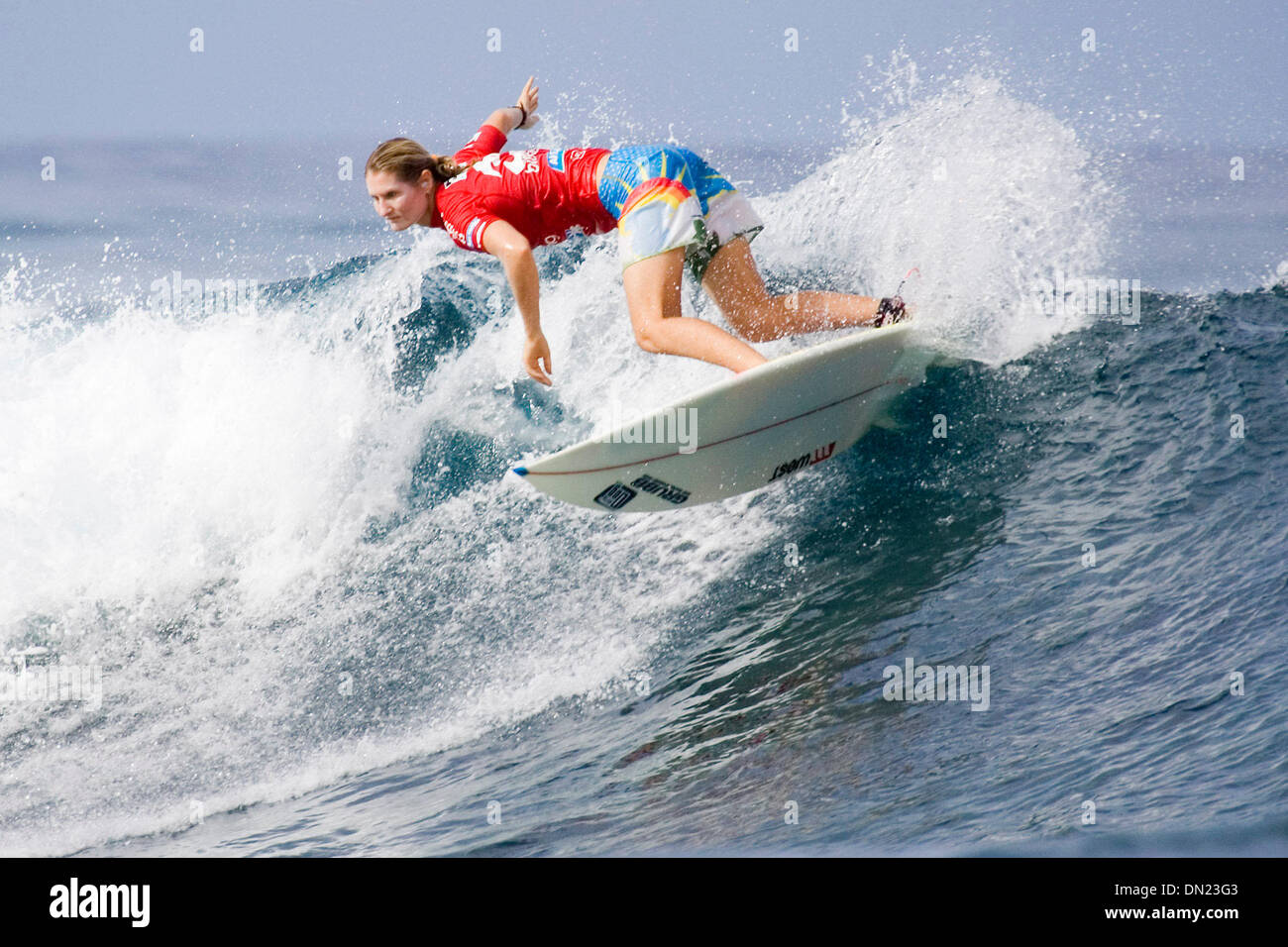 Mai 08, 2006 ; Teahupoo, Tahiti, ASP actuel leader cotes MELANIE REDMAN-CARR (WA, Australie) participe à l'Association des professionnels de surf (ASP) Women's World Tour, Billabong Pro Tahiti, Tahiti, Teahupoo en durant la semaine du 4 au 16 mai 2006. Sur la photo le 8 mai 2006. Crédit obligatoire : photo par Pierre Tostee/ZUMA Press. (©) Copyright 2006 par Pierre Tostee Banque D'Images