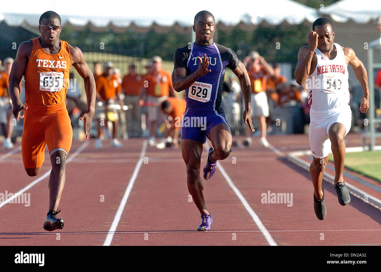 27 mai, 2006 ; Austin, TX, USA ; du TCU Otis McDaniel courses du 100 mètres samedi à la NCAA regionals Midwest à Austin. Crédit obligatoire : Photo de Tom Reel/San Antonio Express-News/ZUMA Press. (©) Copyright 2006 par San Antonio Express-News Banque D'Images