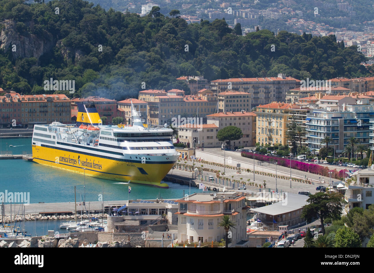 Le M/V Mega Express à Nice. Banque D'Images