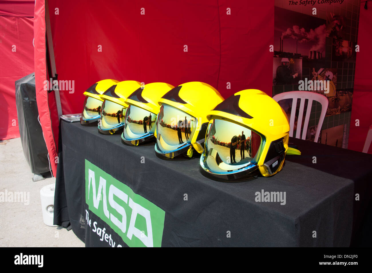 Casques casque pompier pompiers reflective Banque D'Images