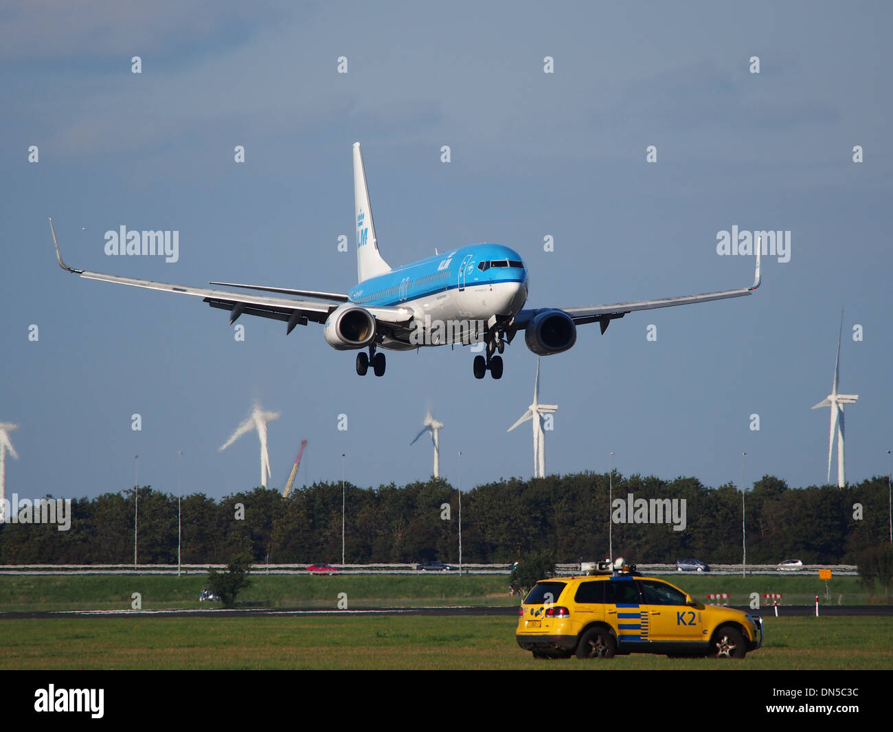 PH-FXH KLM Royal Dutch Airlines Boeing 737-8K2(WL) - CN 29597 landing à Schiphol Banque D'Images