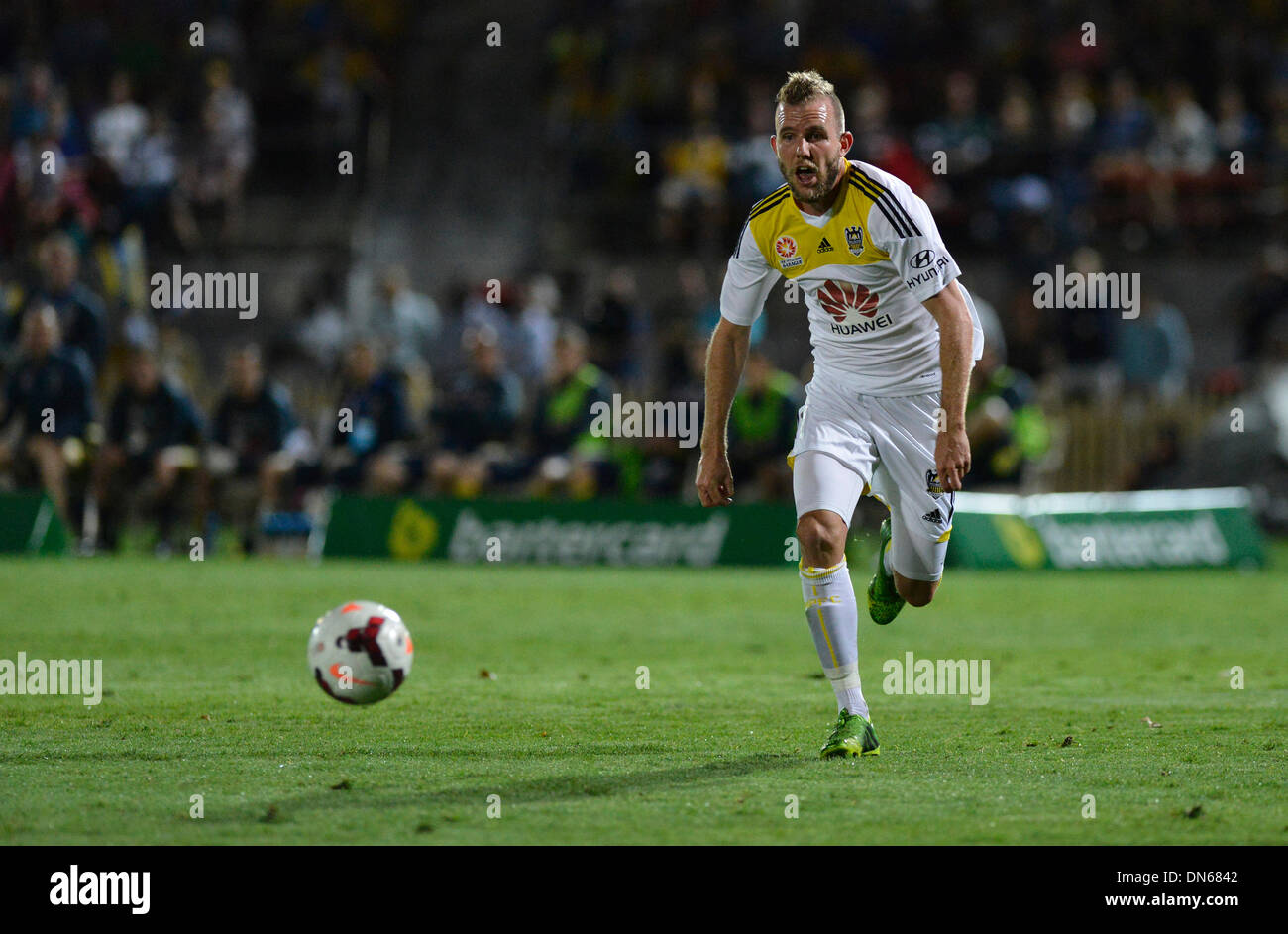 Sydney, Australie. Dec 19, 2013. Wellington l'avant Jeremy Brockie en action au cours de la Hyundai une ligue match entre le Central Coast Mariners FC et Wellington Phoenix FC de l'Ovale du nord de Sydney, Sydney. Credit : Action Plus Sport/Alamy Live News Banque D'Images