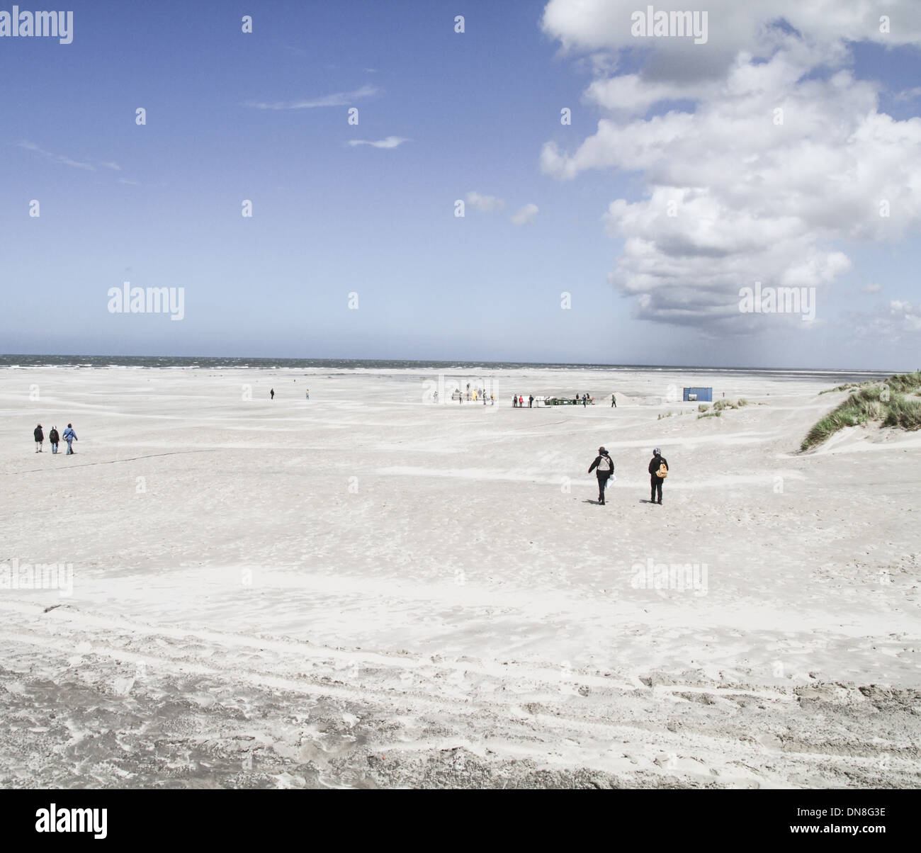 Plage de sable blanc de grande ouverte aux Pays-Bas île terchelling Banque D'Images