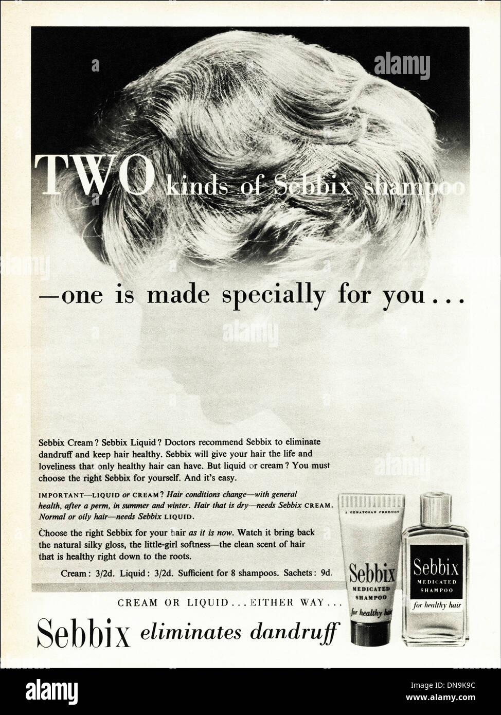 Années 1950, la publicité. Vintage original women's magazine de mode publicité pour SEBBIX shampoo Banque D'Images