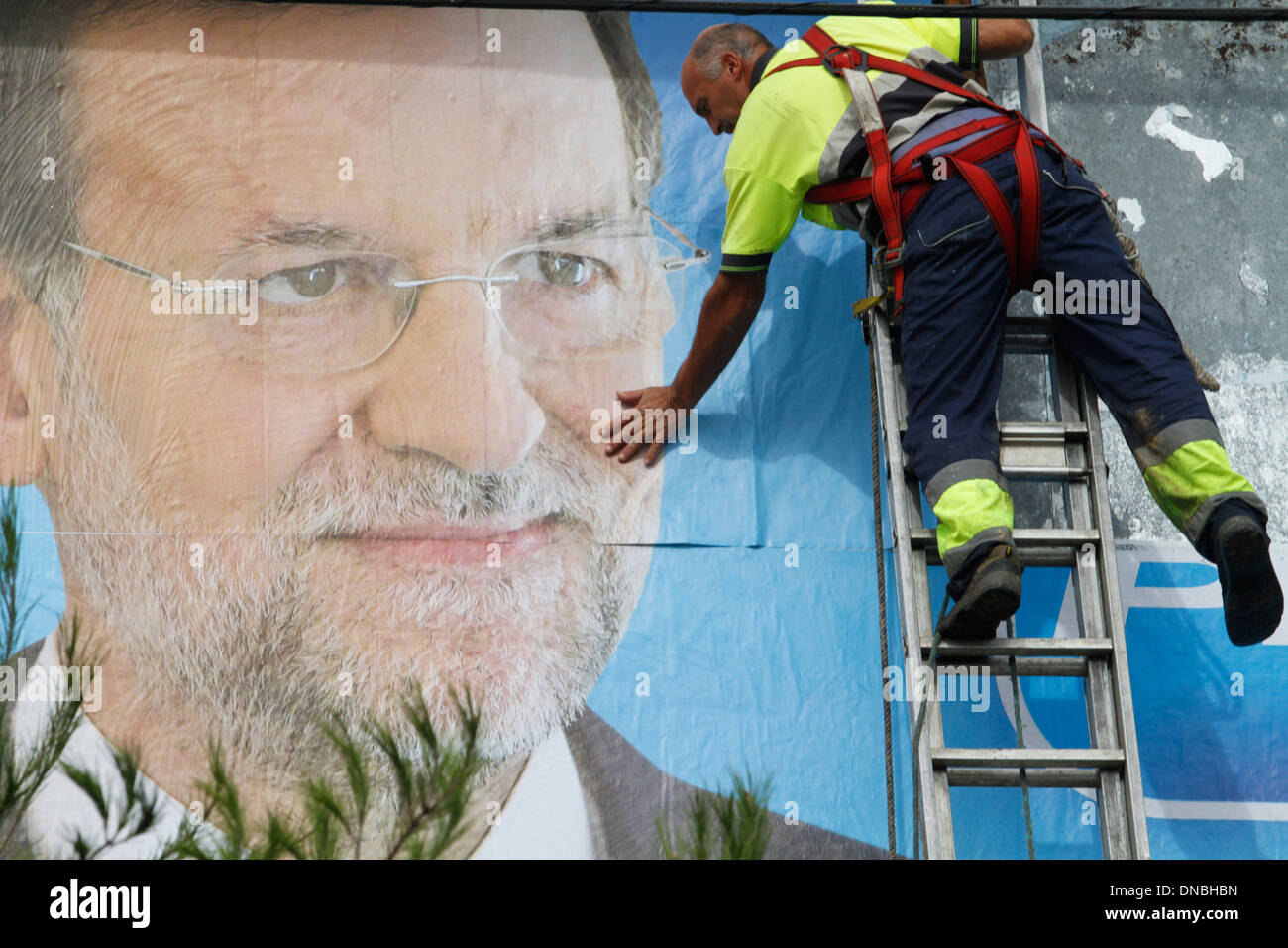 Espagne Le premier ministre Mariano Rajoy vu sur un panneau géant à Majorque, Espagne Banque D'Images