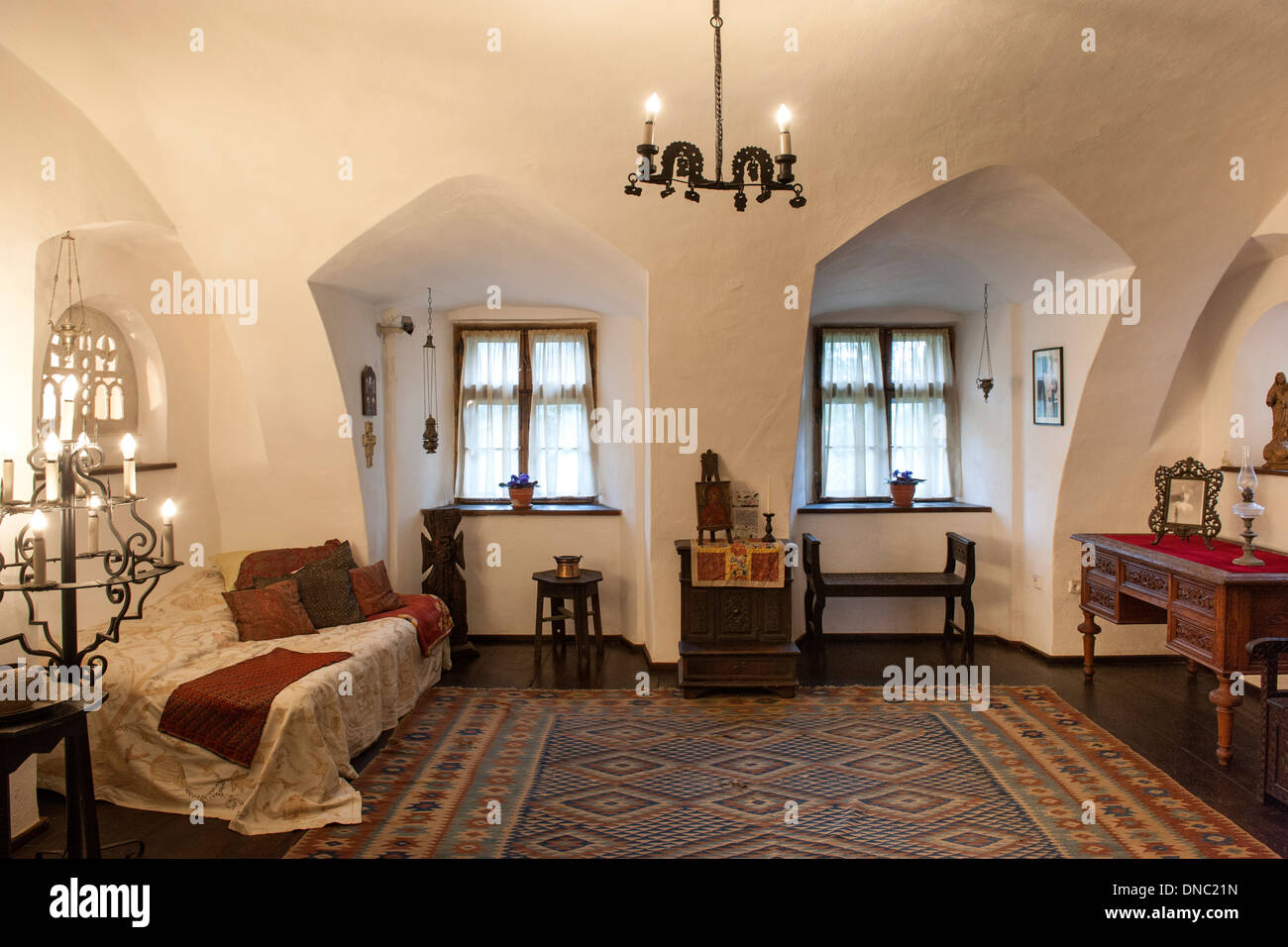 Intérieur du Château de Bran dans la région de Transylvanie du centre de la Roumanie. Banque D'Images