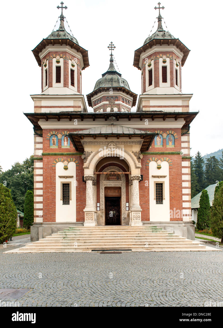 La Grande Église (Biserica Mare) au monastère de Sinaia à Prahova comté dans la région de Transylvanie du centre de la Roumanie. Banque D'Images