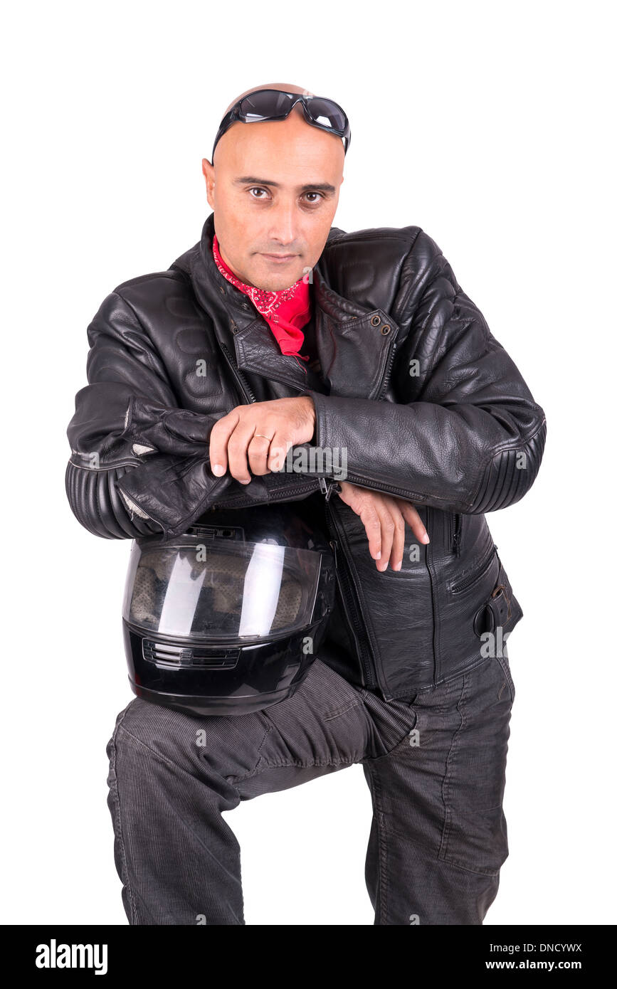 Biker en blouson de cuir avec casque isolé dans White Banque D'Images