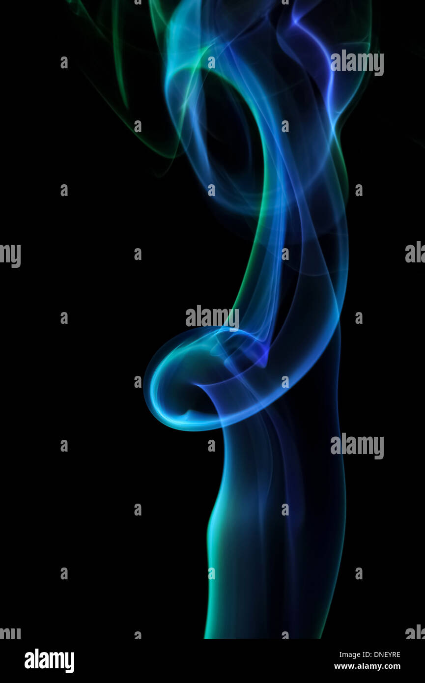 Modèle de fumée noire forme couleur texture aléatoire art graphique tourbillons artistiques chance chance artiste différent de l'air coloré couleurs coup Banque D'Images