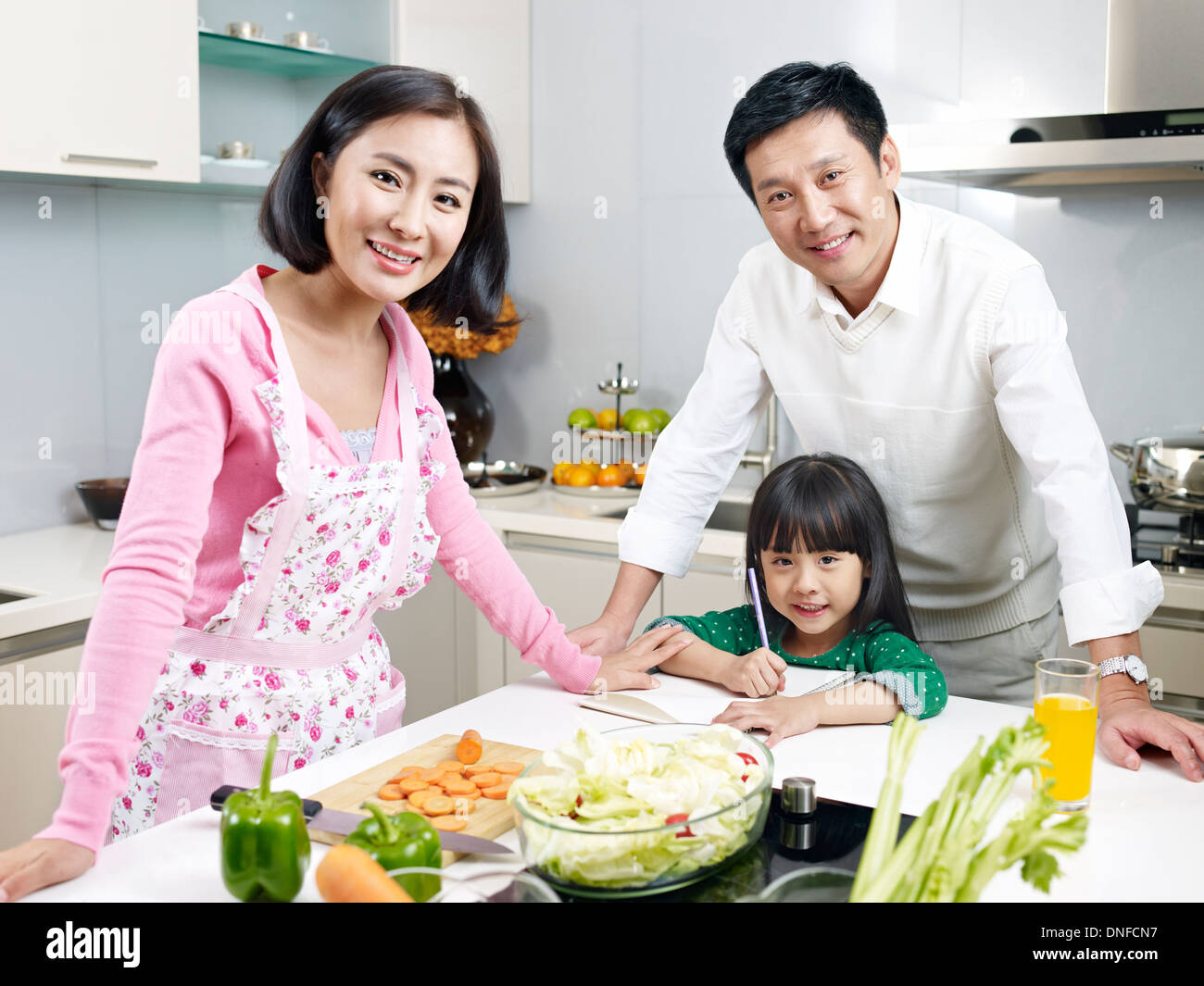 Dans la cuisine familiale Banque D'Images