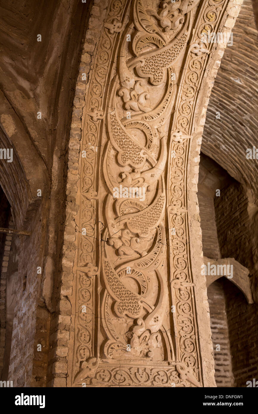 Arabesque de soffite de arch, Zavara mosquée de vendredi, l'Iran Banque D'Images