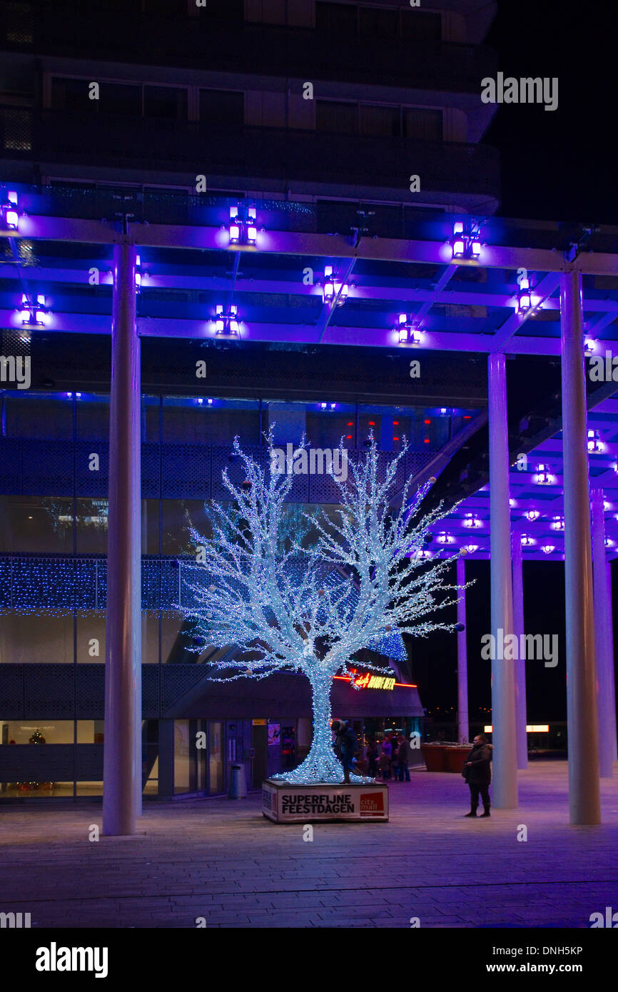 City Mall de nuit à Almere, Pays-Bas Banque D'Images