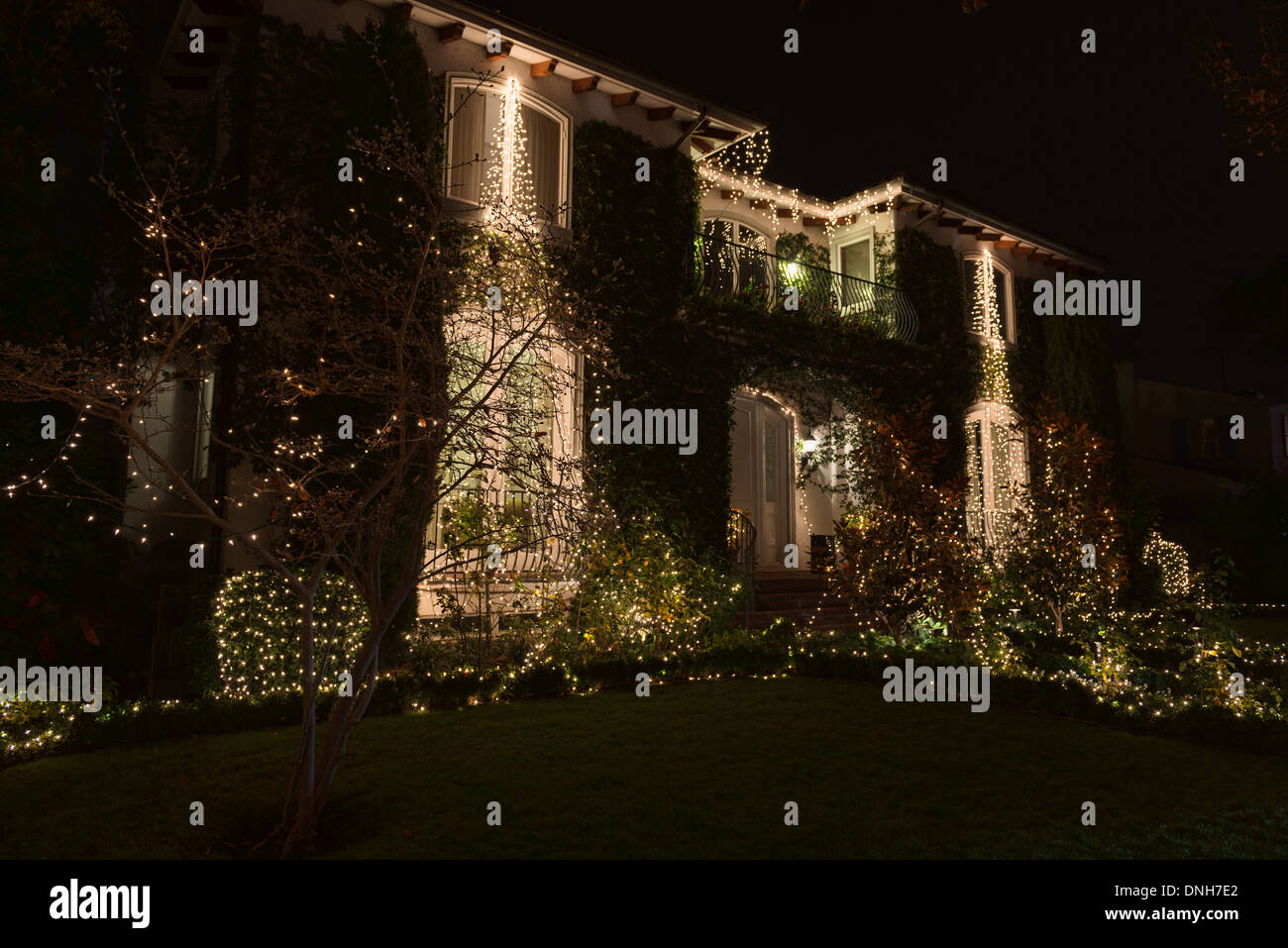 Suburban home Décorées pour Noël, Palo Alto, Californie Banque D'Images