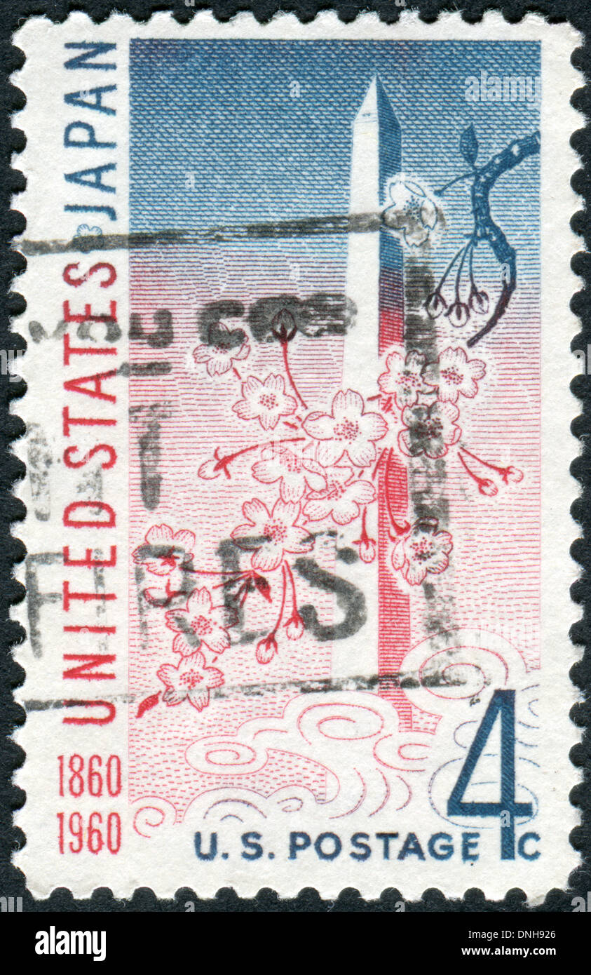 Washington Monument et fleurs de cerisier Banque D'Images