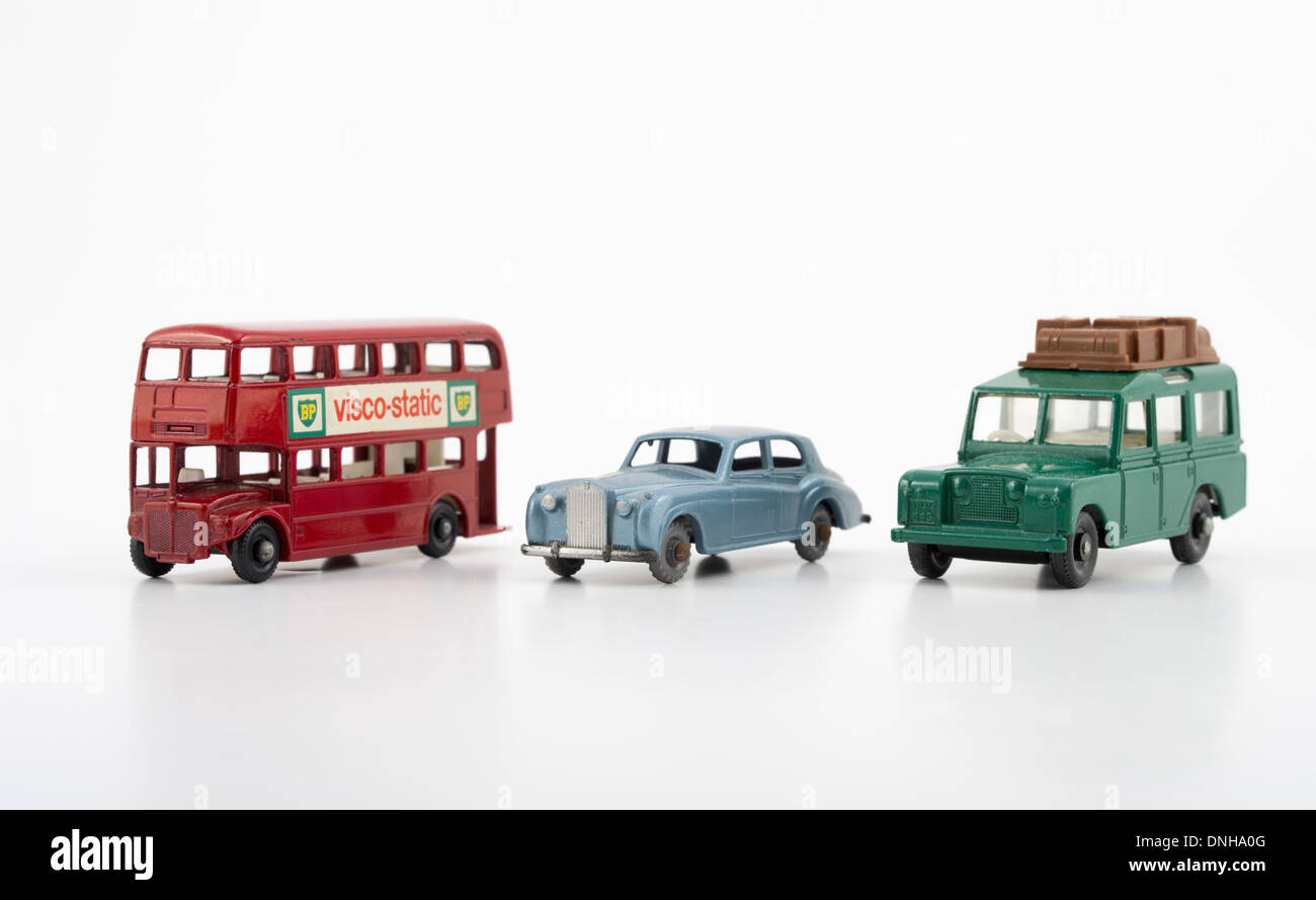 Die-cast Matchbox Toy Cars - Bus Routemaster Rolls Royce et Land Rover Safari Banque D'Images