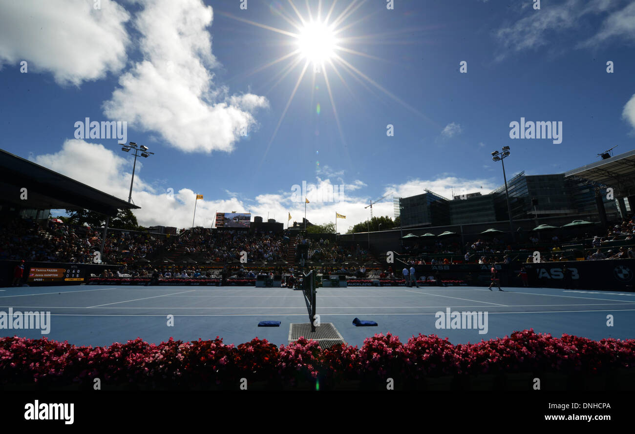 Auckland, Nouvelle-Zélande. Dec 30, 2013. Centre Court le jour 1 de l'ASB Classic Women's International. ASB Tennis Centre, Auckland, Nouvelle-Zélande. Credit : Action Plus Sport/Alamy Live News Banque D'Images