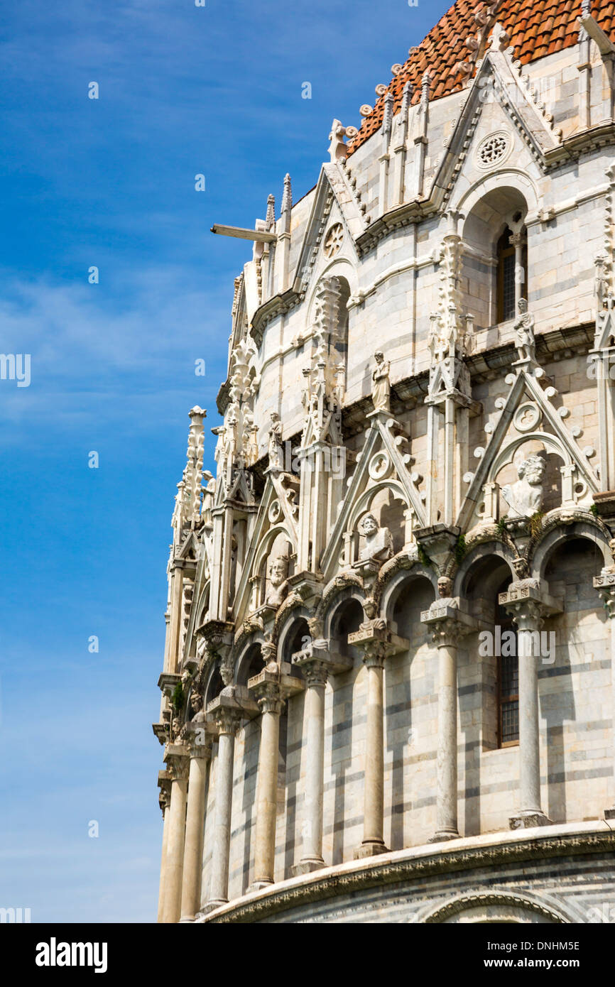 Portrait d'un édifice religieux, le Baptistère de Saint-Jean, la Piazza dei Miracoli, Pisa, Toscane, Italie Banque D'Images