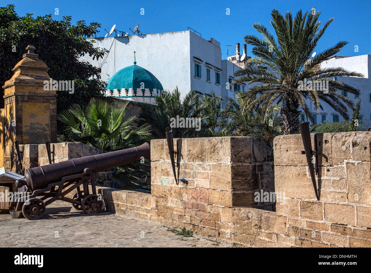 RESTAURANT ET BAR MAURESQUE LA SQALA SITUÉ DANS LES JARDINS DE L'ancien rempart, derrière l'ancienne Médina de Casablanca, Maroc, Afrique Banque D'Images