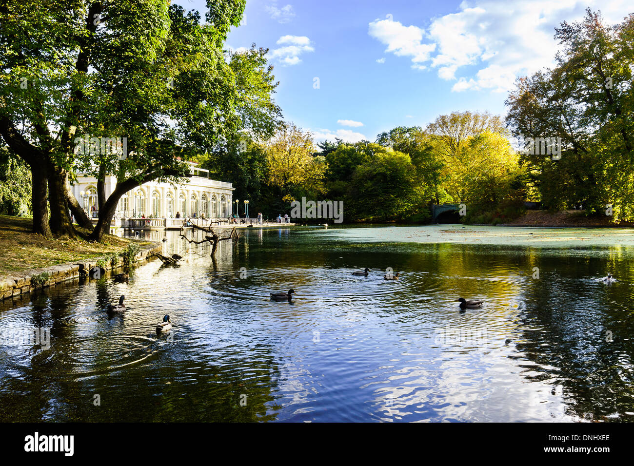 Étang et d'un hangar à bateaux à l'Audubon Center, Prospect Park Banque D'Images