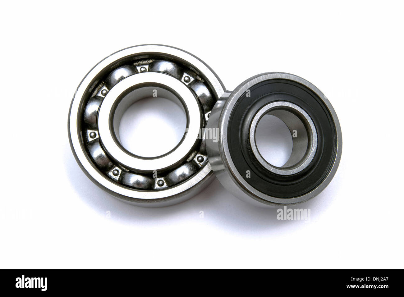 Roulement à billes isolé sur fond blanc Banque D'Images