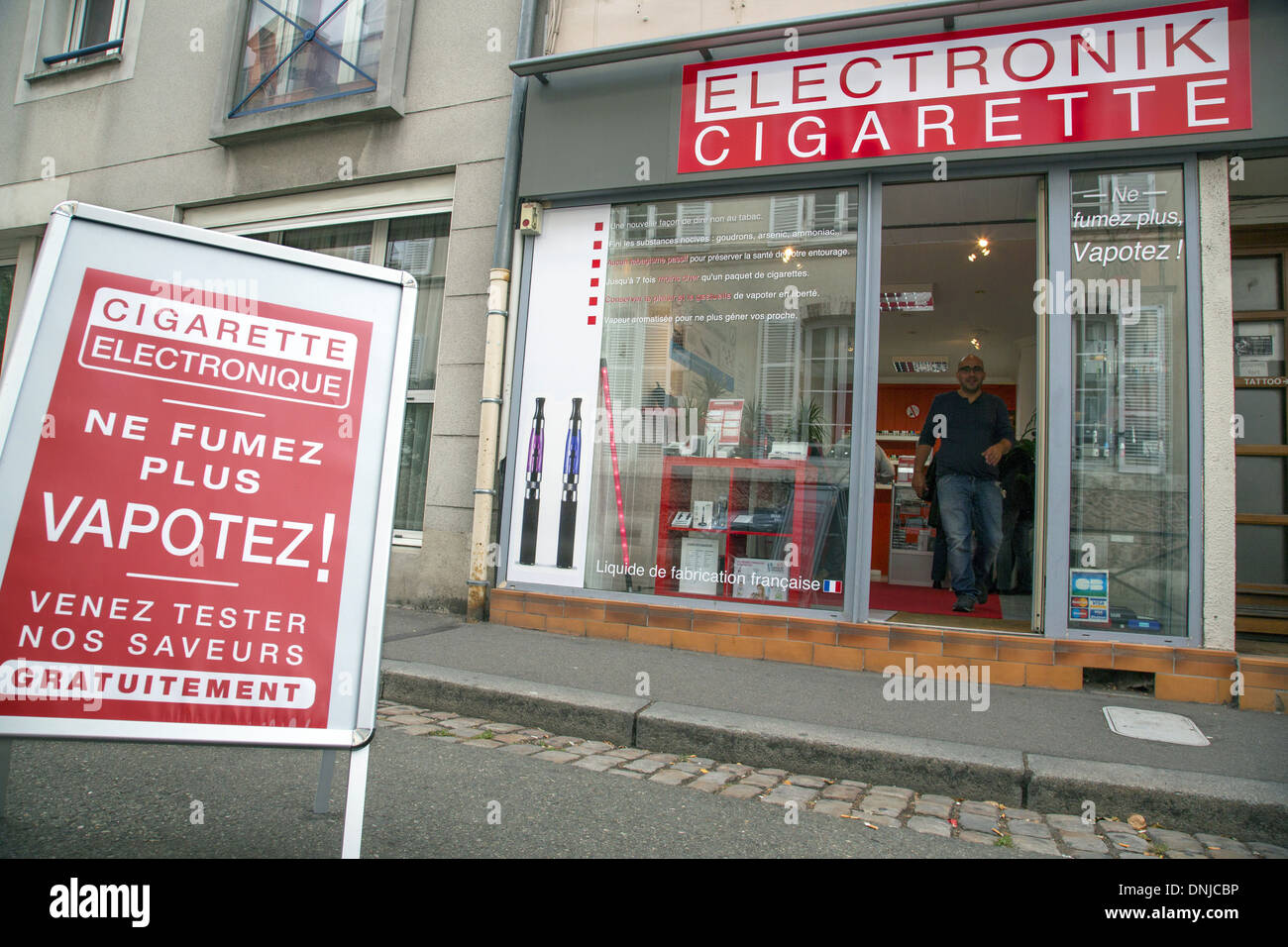 E cigarettes selling Banque de photographies et d'images  haute rsolution  - Alamy
