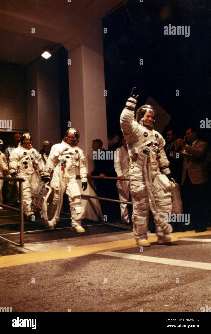 Les astronautes d'Apollo 11 Neil Armstrong, Edwin Aldrin et Michael Collins posent ensemble dans les années 1960, avant leur mission historique sur la lune en 1969. L'image marque un moment clé dans l'histoire de l'espace. Banque D'Images