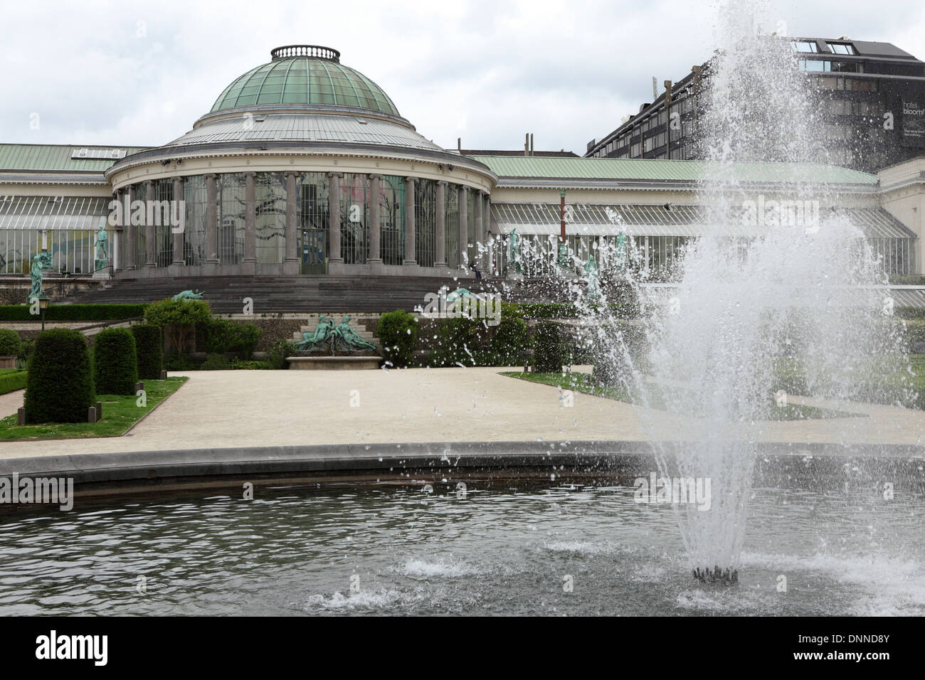 Fontaine dans le Jardin botanique royal de Bruxelles, Belgique. Banque D'Images