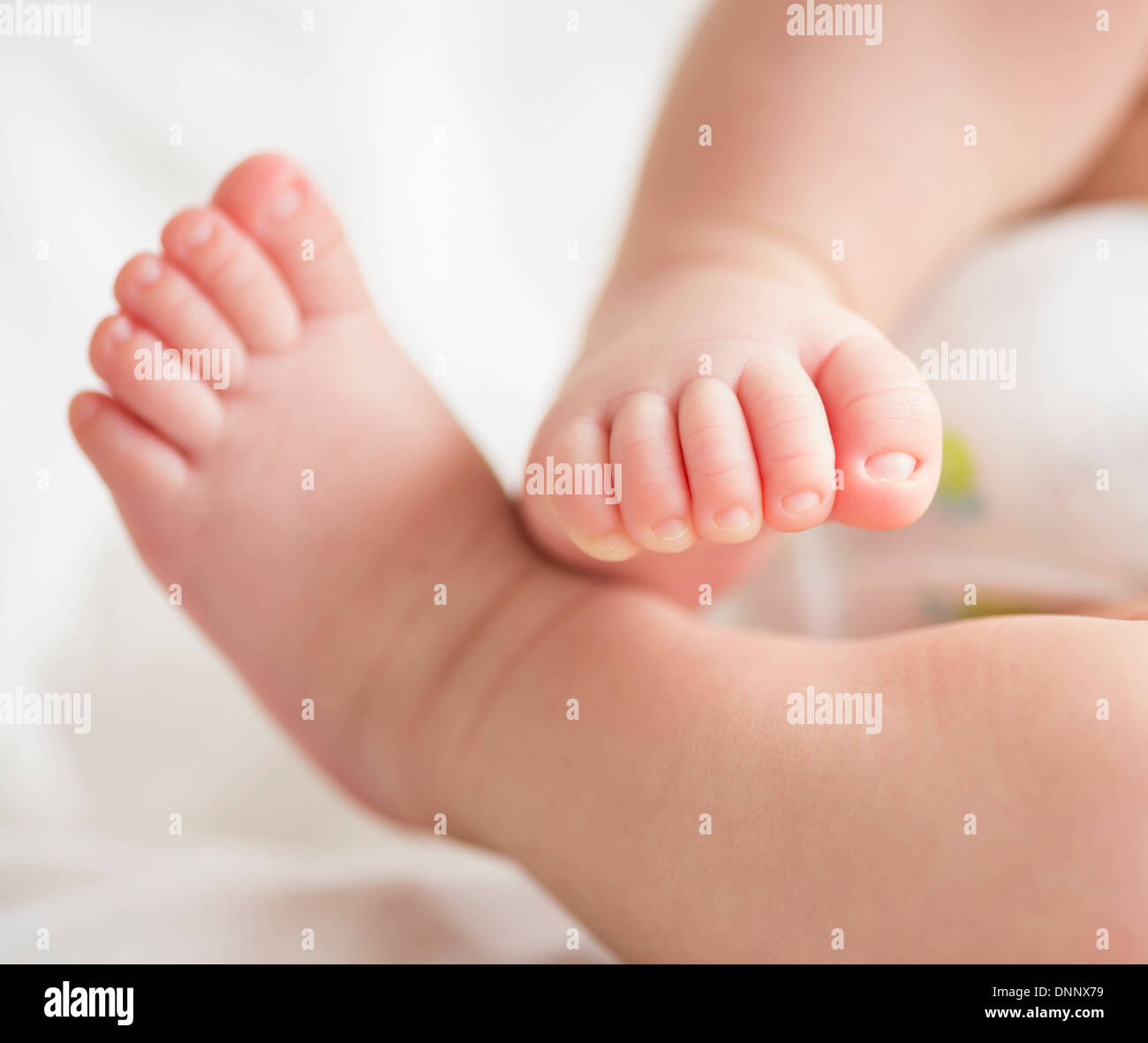 Pieds de Baby Boy (2-5 months) Banque D'Images