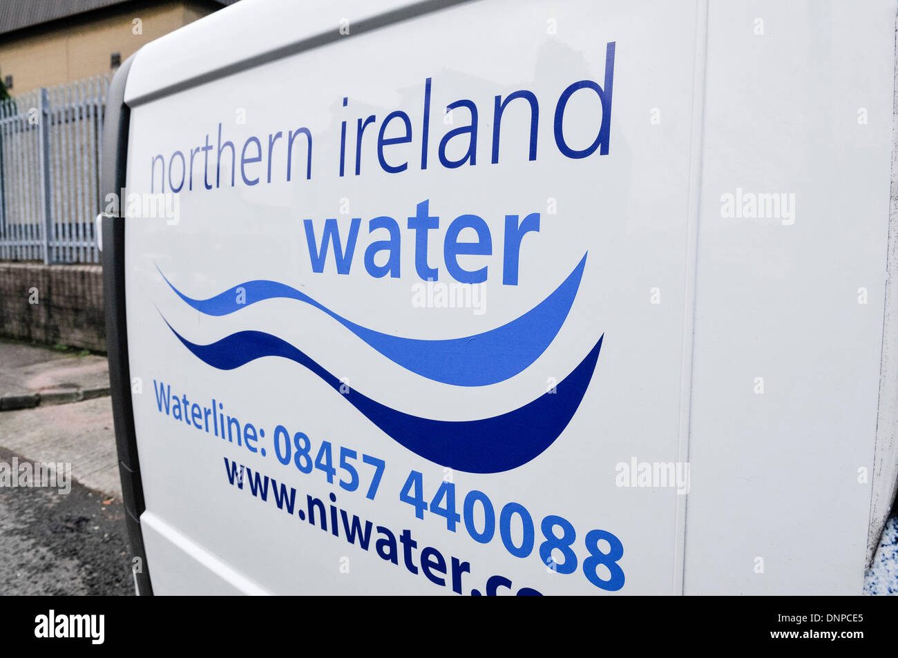 Belfast, Irlande du Nord. 3 Jan 2013 - Une eau de l'Irlande du Nord van Crédit : Stephen Barnes/Alamy Live News Banque D'Images