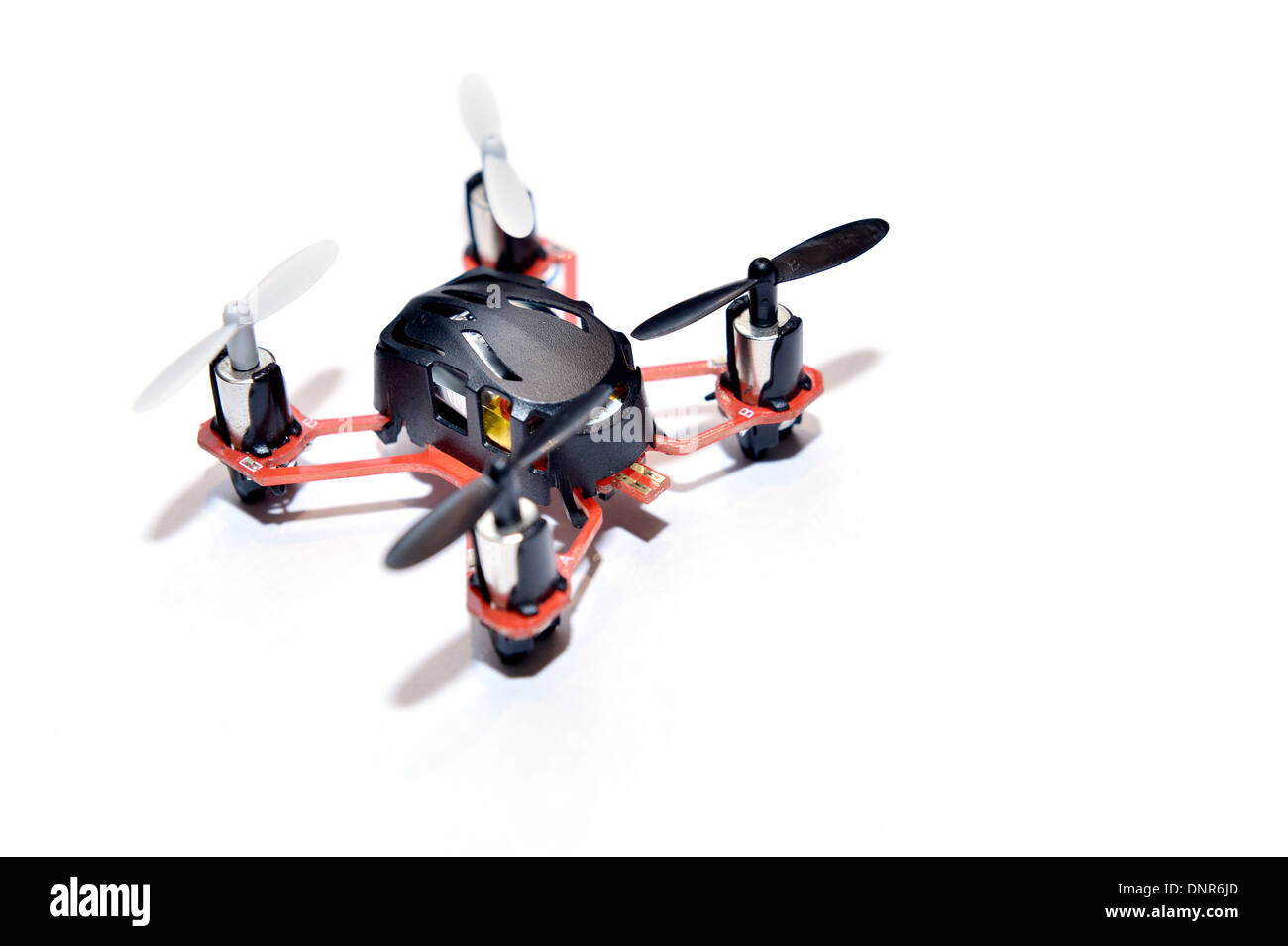Le plus petit des mondes Quadcopter (nano) Banque D'Images