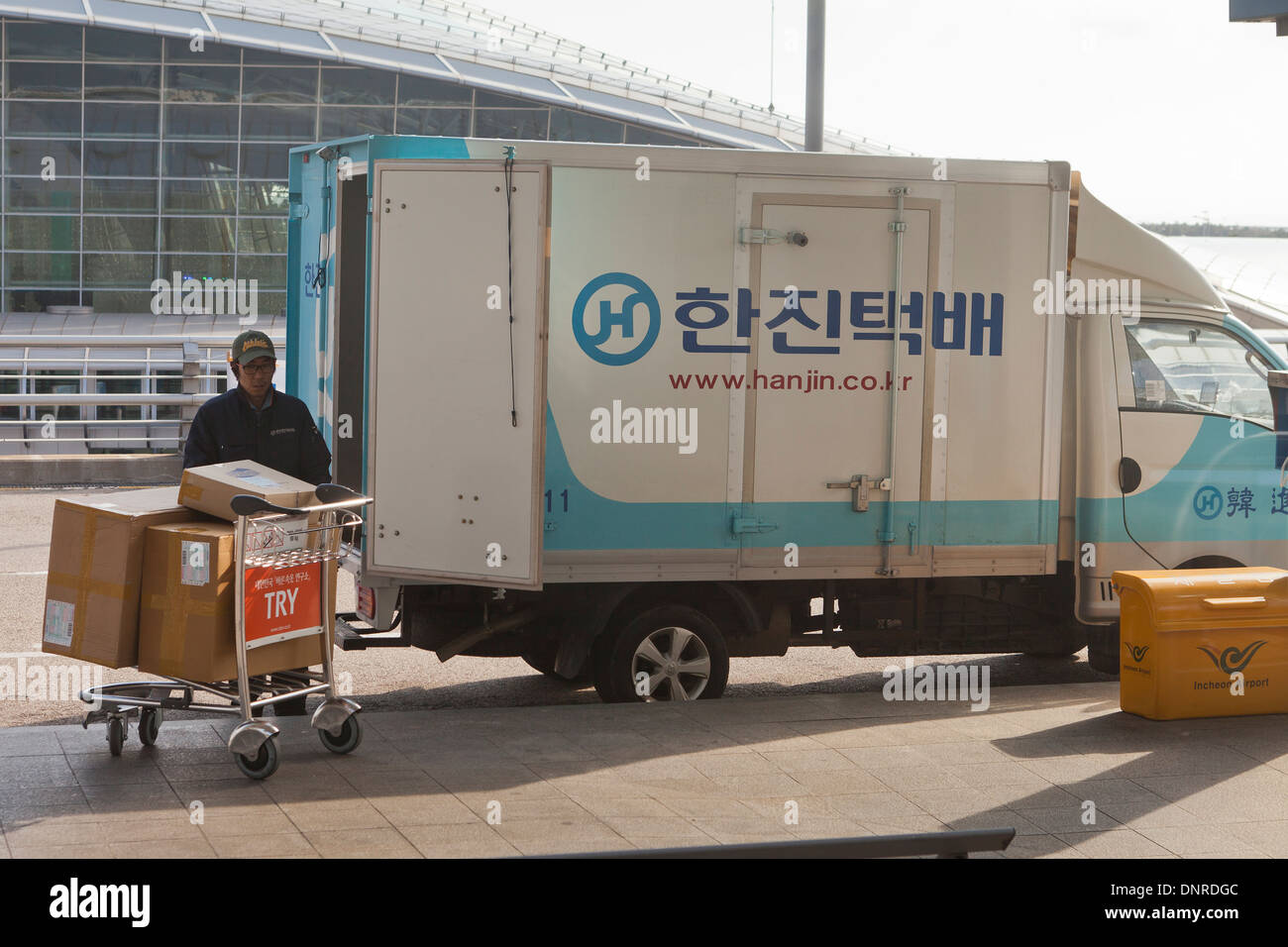 Service de livraison de colis Hanjin chariot - Incheon, Corée du Sud Banque D'Images