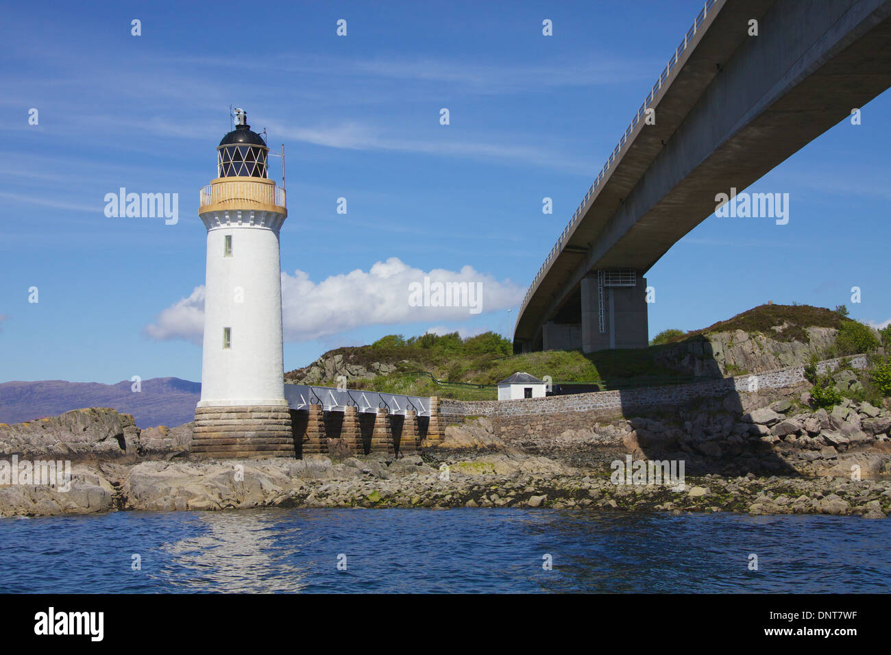 Phare de Kyleakin, Eilean Ban, Kyle of Lochalsh, île de Skye. Highlands, en Écosse. Construction : 1857 par David et Thomas Stevenson. Banque D'Images