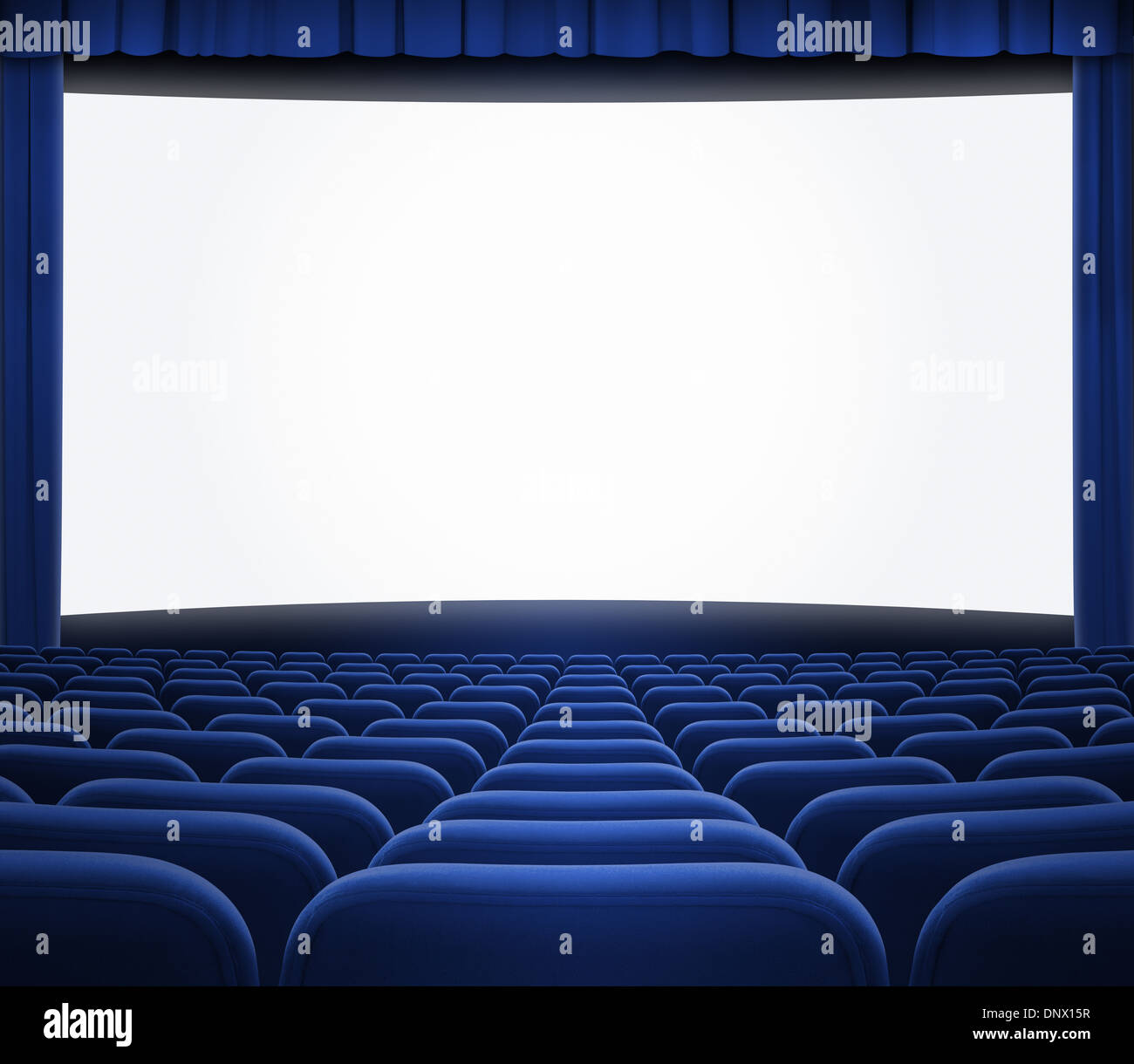 Écran de cinéma avec sièges et rideau bleu ouvert Banque D'Images