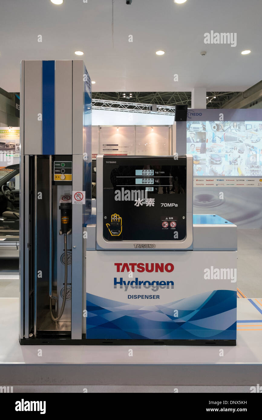 La station de pompage de carburant d'hydrogène pour le ravitaillement des voitures à pile à hydrogène au Salon de l'automobile 2013 au Japon Banque D'Images
